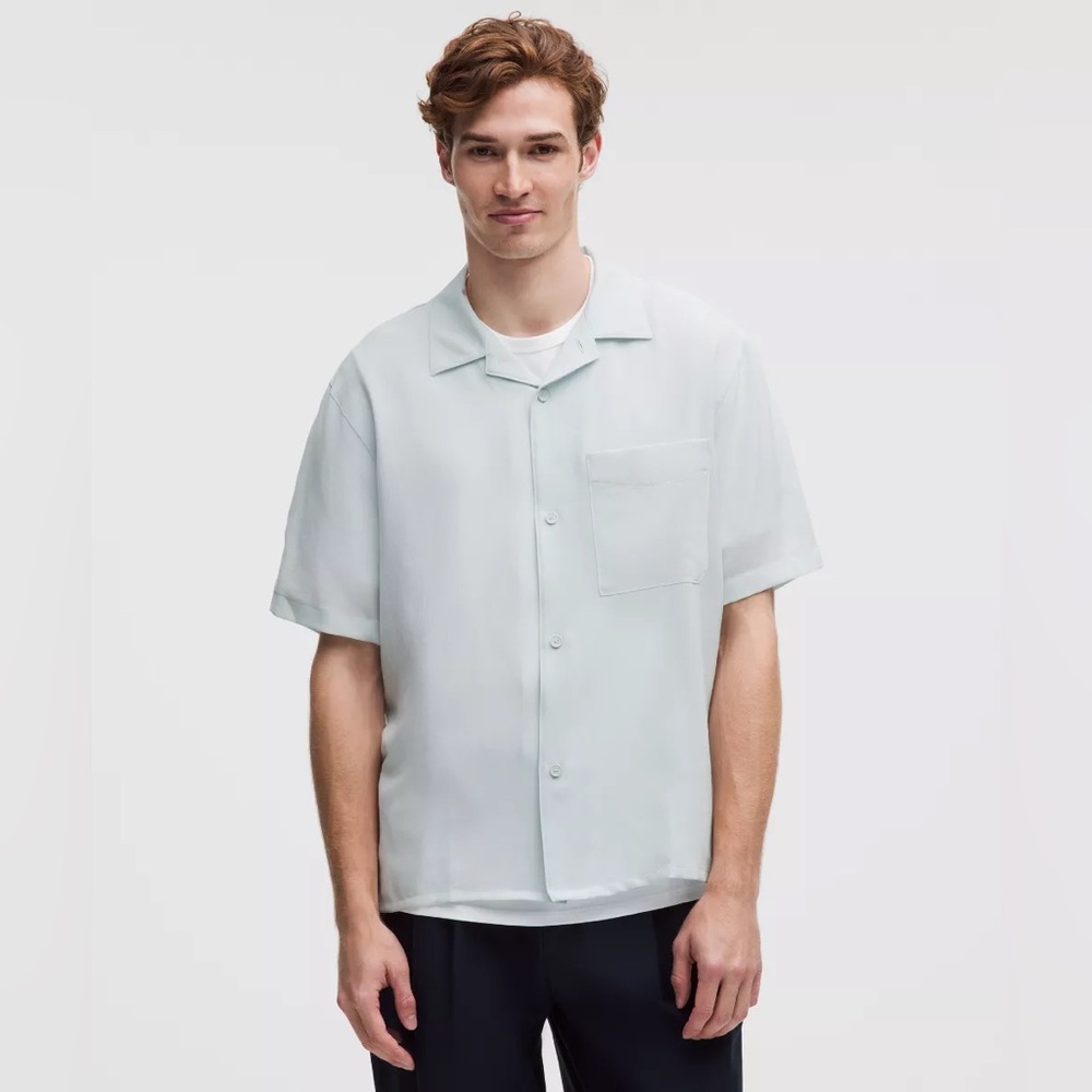 NWT Lululemon Lightweight Camp Collar Button Down